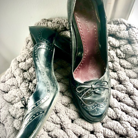 Nine West Shoes - Picture 2 of 4